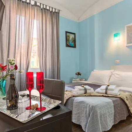 Bed & Breakfast Beb Domus Arbenzio San Giovanni 4*