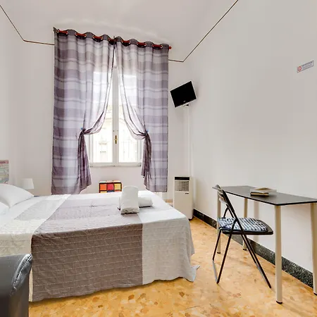 Bed & Breakfast Beb Domus Arbenzio San Giovanni 4*