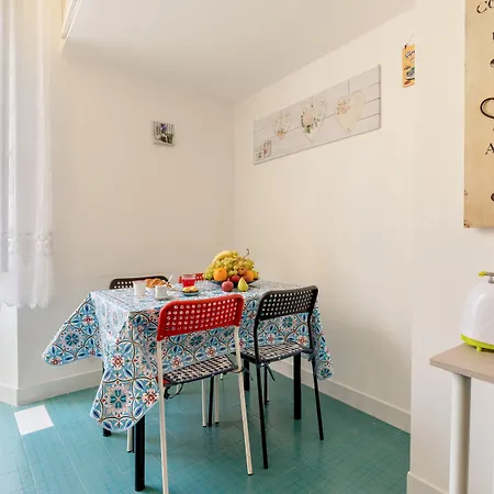 Beb Domus Arbenzio San Giovanni 4* Rom