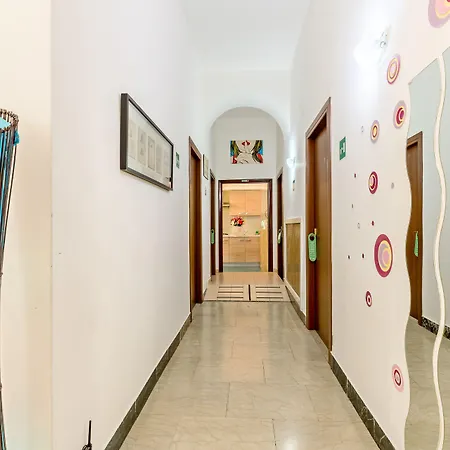 Bed & Breakfast Beb Domus Arbenzio San Giovanni 4*