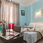 Bed & Breakfast Beb Domus Arbenzio San Giovanni 4*