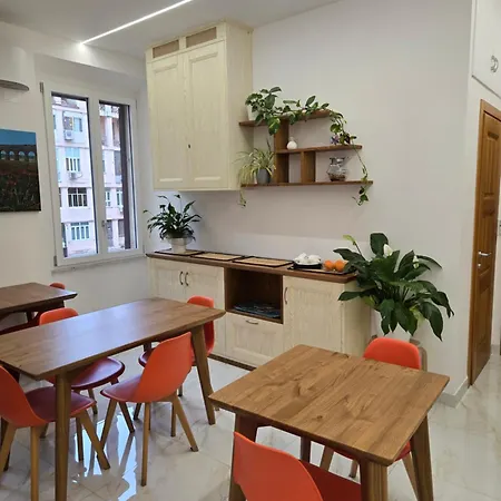 Beb Domus Arbenzio San Giovanni 4* 로마
