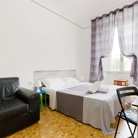 Beb Domus Arbenzio San Giovanni 4*