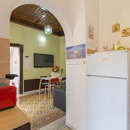 Beb Domus Arbenzio San Giovanni B&B 로마