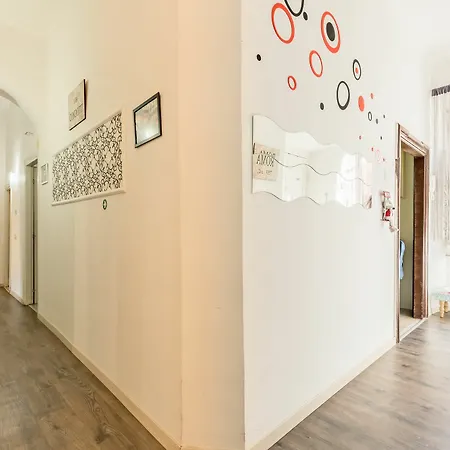 Beb Domus Arbenzio San Giovanni Nocleg ze śniadaniem